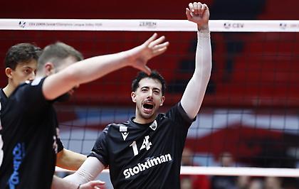 Συγκλονιστικός και νικητής στην ντερμπάρα με τον Ολυμπιακό στο Ρέντη ο ΠΑΟΚ!