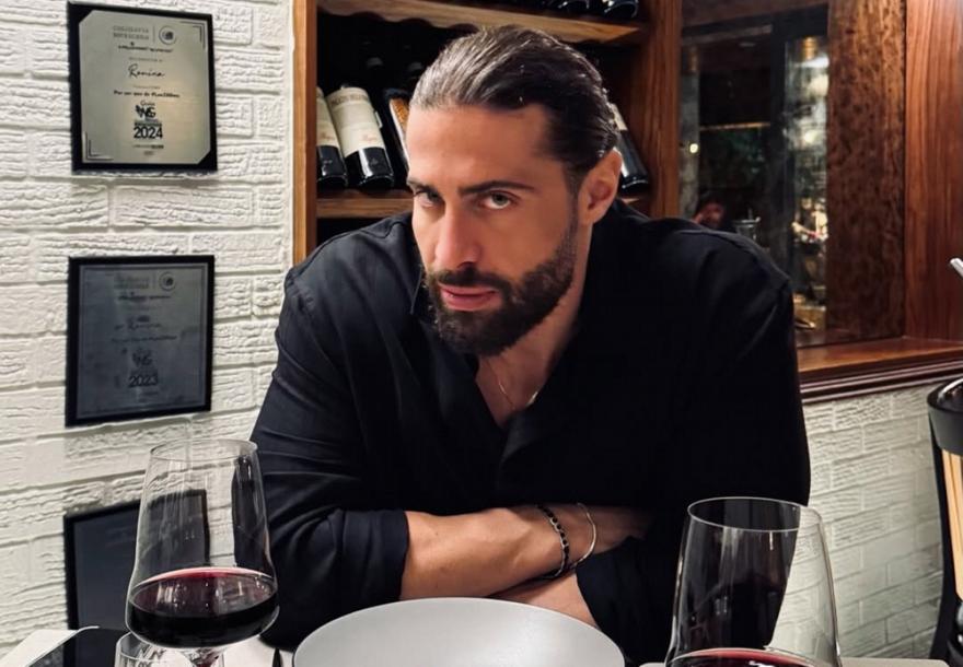 Κωνσταντίνος Βασάλος: Την... «είδε» πενταήμερη στο Λύκειο! Τι έκανε στην Κούβα που του το θύμισε;