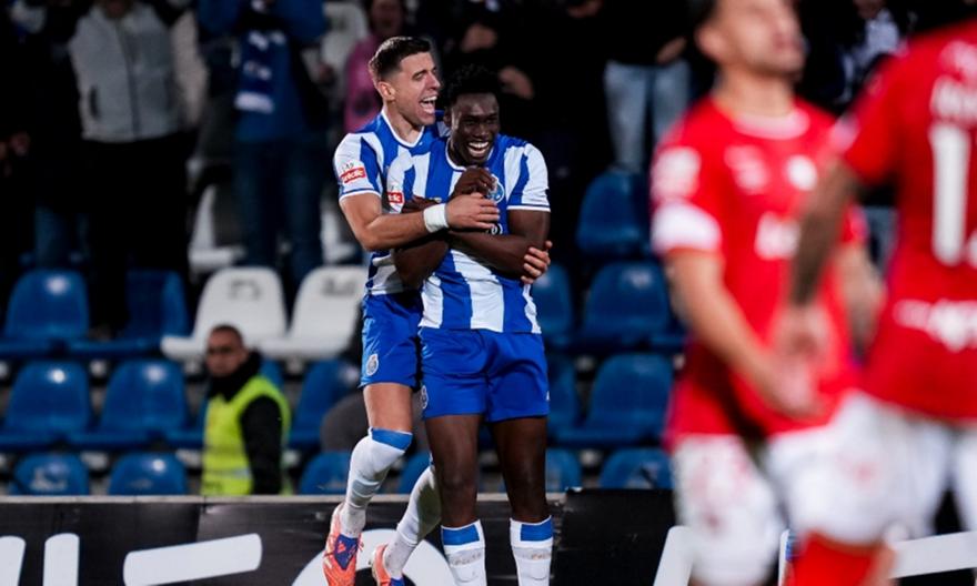 Απέδρασε από τις Αζόρες με δώρο της Σάντα Κλάρα η Πόρτο!