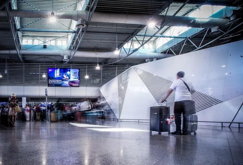 Κλειστό το FIR Αθηνών - Σοβαρό πρόβλημα με τις πτήσεις λόγω προβλήματος στις ραδιοσυχνότητες