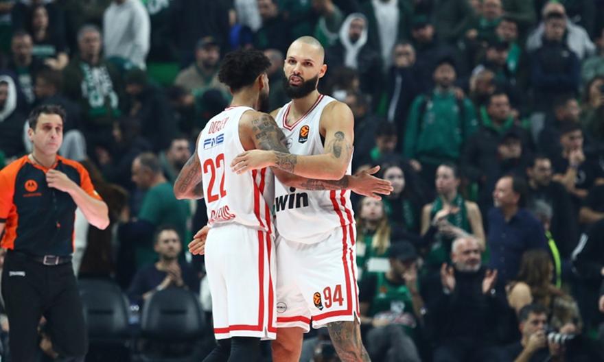 Με φόρα στην Πόλη ο Ολυμπιακός για το μεγάλο τεστ με τη Φενέρμπαχτσε!