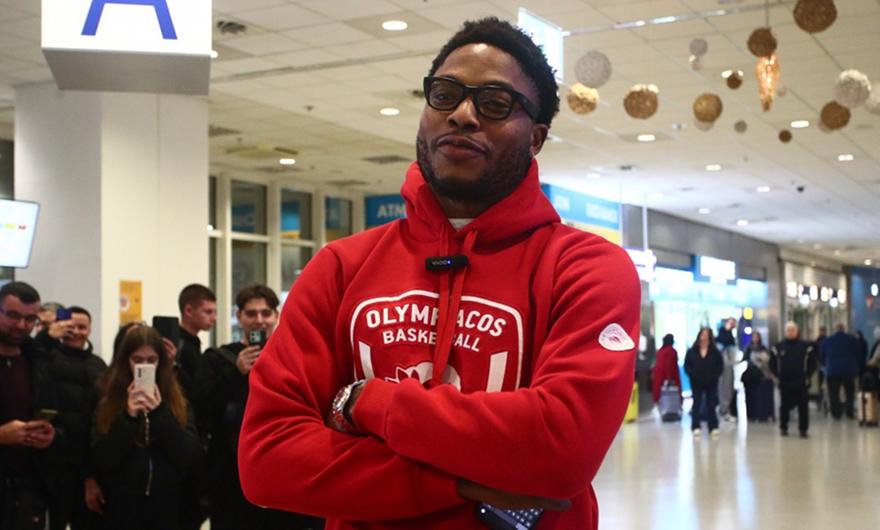 Τζόουνς: «Σπουδαία ομάδα ο Ολυμπιακός με προπονητή νικητή» - Ο ειδικός όρος στο συμβόλαιο με Παρτίζαν