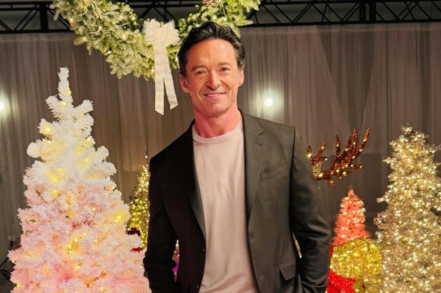 Χιου Τζάκμαν: H πιο OMG στιγμή του - Το δώρο από το μουσικό του ίνδαλμα που τον άφησε με το στόμα ανοιχτό