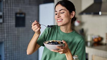 Αποτοξίνωση και διατροφή μετά τις γιορτές: Πώς επανέρχεται φυσικά το σώμα