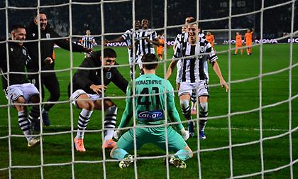 Ο κέρβερος Μοναστηρλής και ο άχαστος ΠΑΟΚ: Όλα τα πέναλτι που έφεραν την πρόκριση του «δικεφάλου του βορρά»