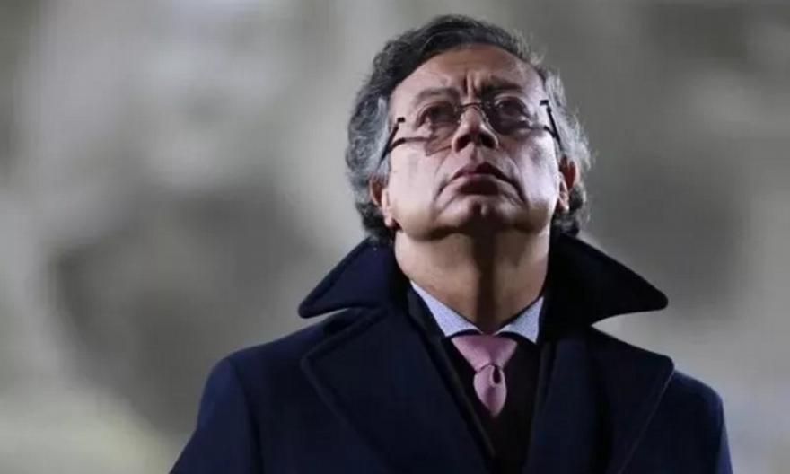 Μετά τις απειλές στον Τραμπ: Ξανά στη δημοσιότητα βίντεο με τον Κολομβιανό πρόεδρο να απατά τη γυναίκα του