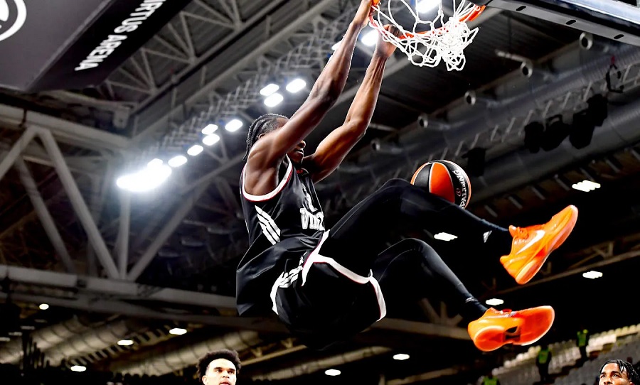 Βίρτους Μπολόνια-Ζάλγκιρις Κάουνας