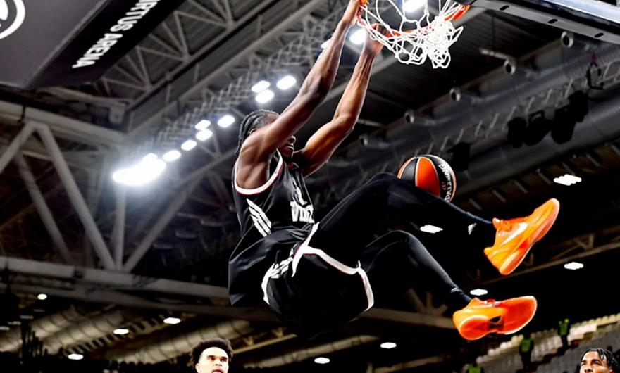 Βίρτους Μπολόνια-Ζαλγκίρις Κάουνας