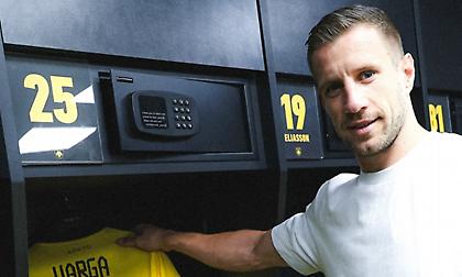 Οι οπαδοί της Φερεντσβάρος κατέκλυσαν τα social της ΑΕΚ και ευχαρίστησαν τον Βάργκα: «Ο καλύτερος στράικερ στην Ευρώπη»