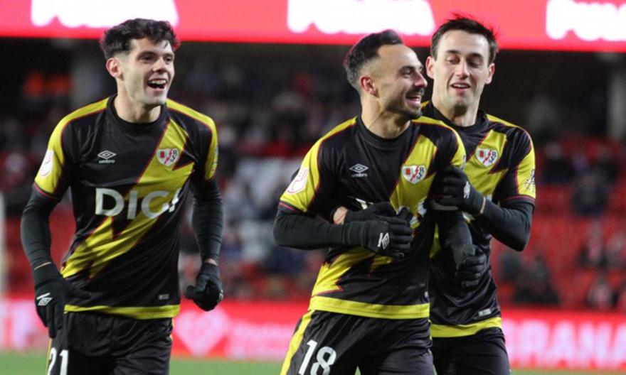 Έκανε ανατροπή και πήγε στους «16» η Βαγεκάνο