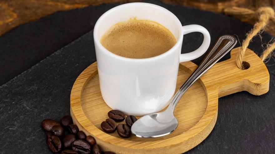 Decaf καφές: Πώς φτιάχνεται και τι σημαίνει για την υγεία σου