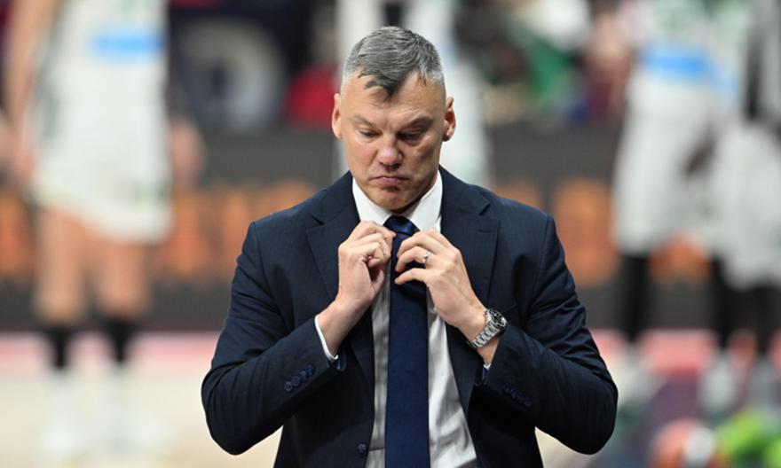 Σάρας για το μέλλον του: «Απόλυτη προτεραιότητα είναι η Φενέρ - Δεν ξέρω αν υπάρχει καλύτερη κατάσταση πουθενά αλλού»