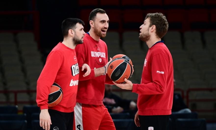 Έτοιμοι για Μπάγερν οι Μιλουτίνοφ και Τζόουνς - Αύριο ξεκαθαρίζει για Γουόρντ και Νιλικίνα