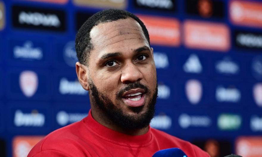 Μόρις: «Να προσφέρω στην επίθεση και να δίνω ένταση όταν θα είναι έξω ο Γουόκαπ...»