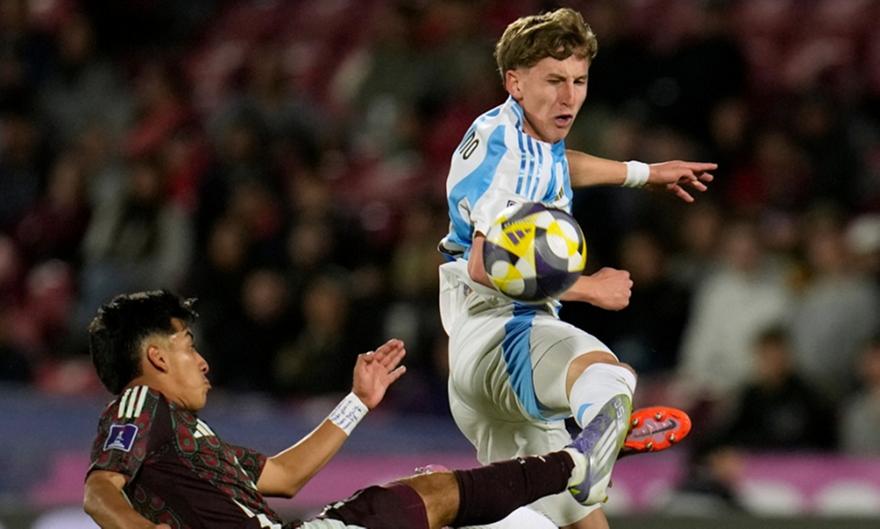 «Ανεβάζει την προσφορά για Αντίνο ο Παναθηναϊκός, θέλει να τιμήσει τη συμφωνία με Ρίβερ η Γοδόι Κρουζ»