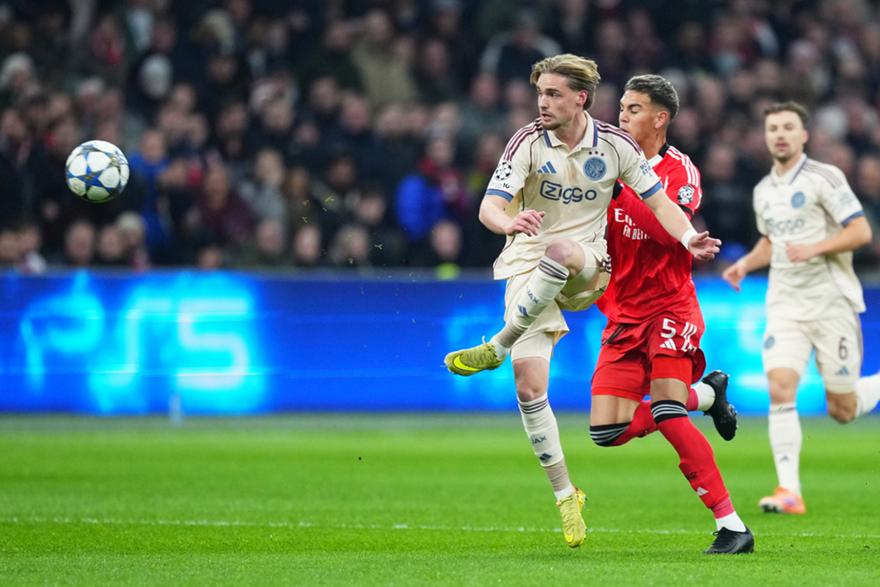 Πουλάει χαφ στη Λάτσιο ο Άγιαξ που ενδιαφέρθηκε για τον Μαρίν της ΑΕΚ