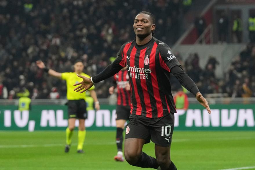 Ο Λεάο και η τύχη γλίτωσαν το κάζο ολκής για τη Μίλαν