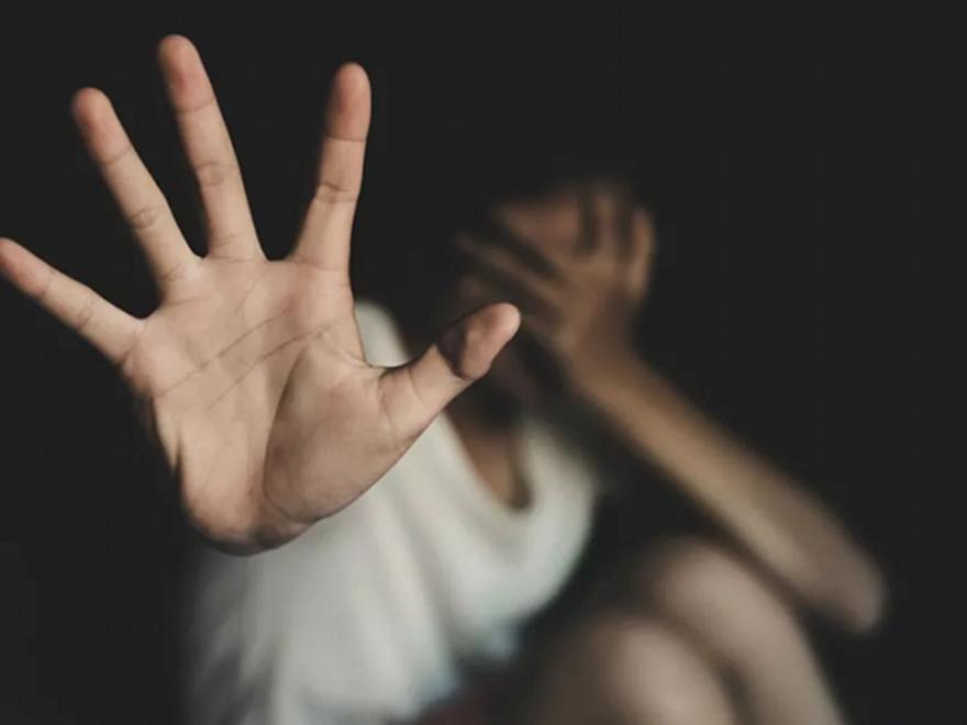 Προθεσμία πήραν οι γονείς που κατηγορούνται ότι βίαζαν και κακοποιούσαν τα παιδιά τους