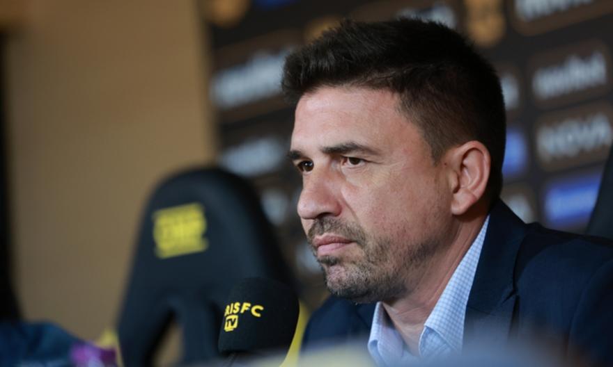 Σαββόπουλος: «Από το καλοκαίρι ήθελε τον Χόνγκλα στον Άρη ο Ρέγες, κάτι θα ξέρει»