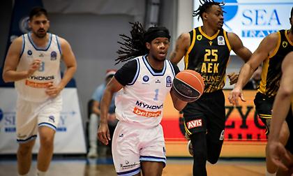 Πέταξε μία μέρα νωρίτερα η Μύκονος Betsson ενόψει ΑΕΚ λόγω καιρικών συνθηκών