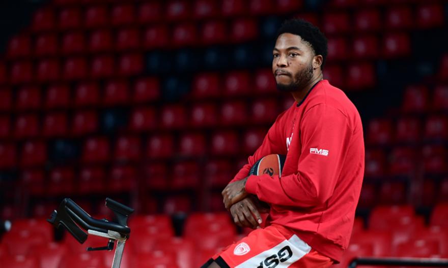 Με Τζόουνς και Γουόρντ αλλά χωρίς Νιλικίνα η δωδεκάδα του Ολυμπιακού κόντρα στην Μπάγερν