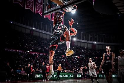 Έξαψη στην κερκίδα και παγωμάρα για τον Μόρις: Η παρακάμερα του Ολυμπιακού στη νίκη επί της Μπάγερν