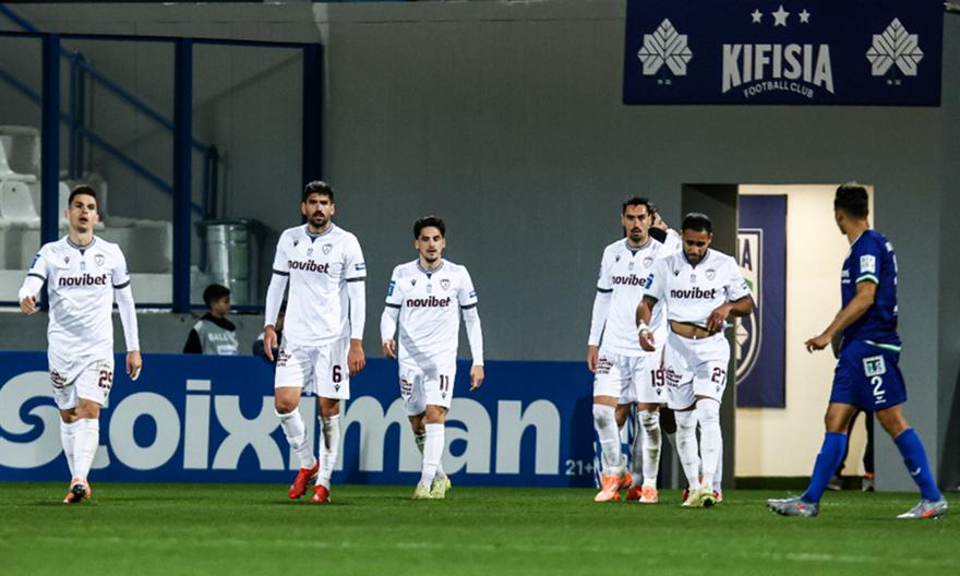 Ανακοίνωση ΑΕΛ Novibet κατά Σιδηρόπουλου: «Έδωσε και σήμερα ρεσιτάλ κάκιστης διαιτησίας»