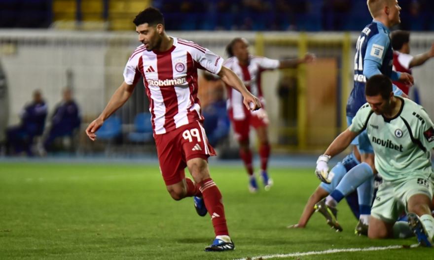 Γκολ-μαγεία με κοφτή ντρίπλα στον αμυντικό και σκαφτό τελείωμα πάνω από τον Κοσέλεφ για τον Ταρέμι!