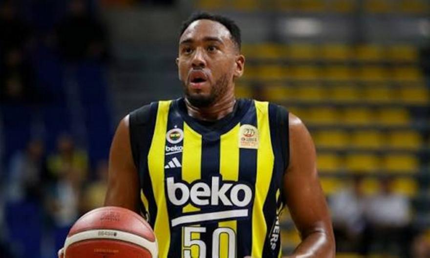 Πρόβλημα με Κόλσον στη Φενέρμπαχτσέ - Μένει εκτός για τρεις εβδομάδες