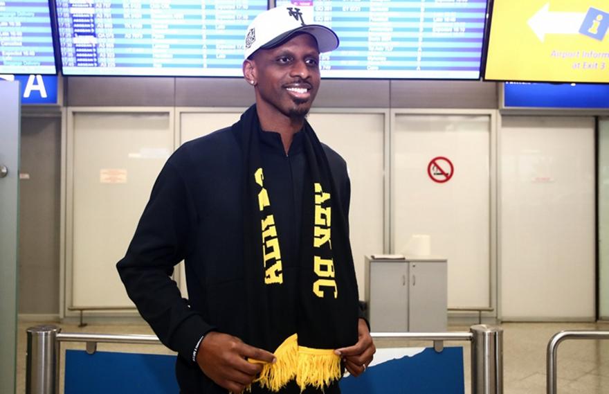 Με Νάναλι και Κουζμίνσκας η εξάδα των ξένων της ΑΕΚ κόντρα στην Μύκονο