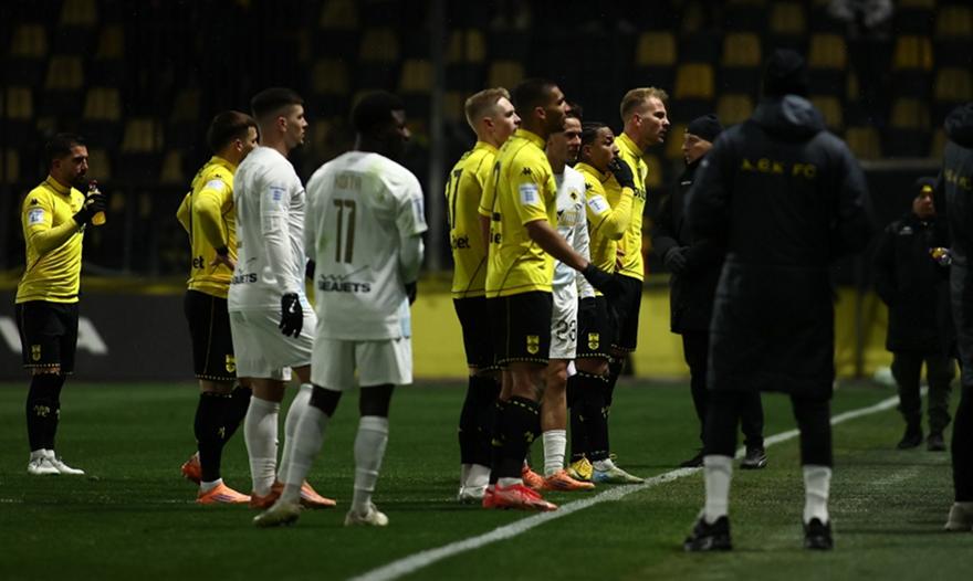 Ρόουζ: «Να σταματήσει αυτό το αστείο να φέρνουμε διαιτητές από το εξωτερικό, μας κατέστρεψε»!