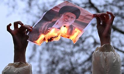 Πάνω από 500 νεκροί στις διαδηλώσεις στο Ιράν