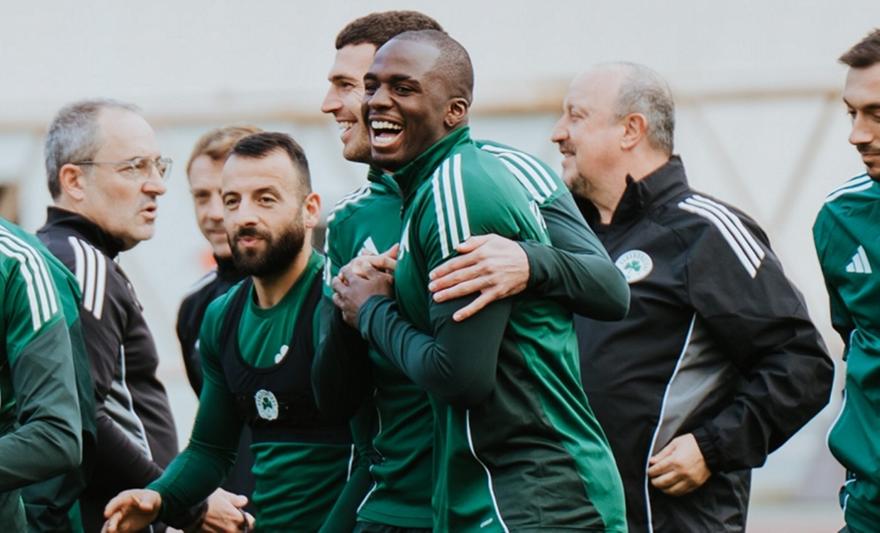 Παγκάκης: «Πάει για βασικός ο Τετέι-Θέλει πολύ να έρθει ο Αντίνο, κρίσιμες οι επόμενες ώρες»