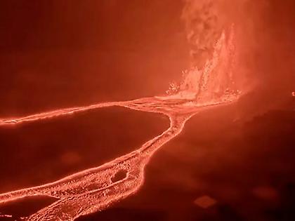 Εντυπωσιακές εικόνες από τη νέα έκρηξη του Κιλαουέα στη Χαβάη - Βίντεο