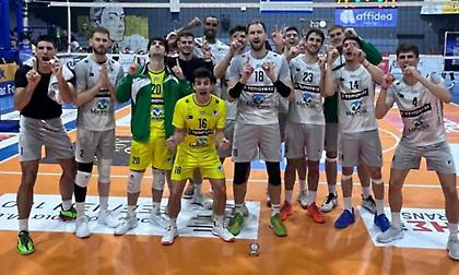 Πέρασε «αέρα» από Καλαμάτα και διατήρησε απόλυτο και κορυφή ο Μίλωνας