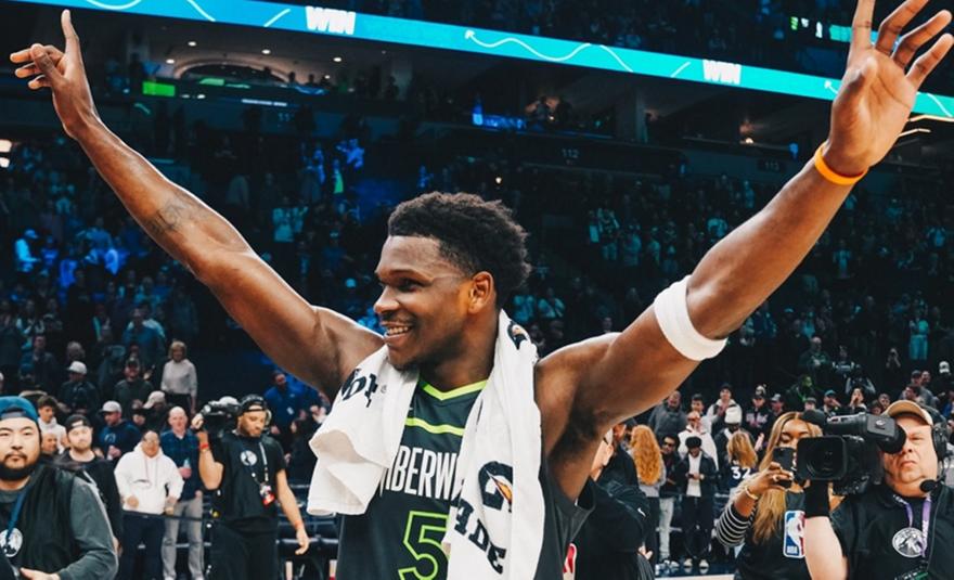 Ανατροπή με υπογραφή Έντουαρντς για Μινεσότα κόντρα σε Σπερς