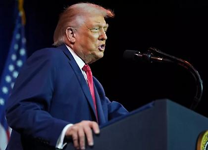 Απειλή Τραμπ: Θα επιβάλω δασμούς 25% σε οποιαδήποτε χώρα έχει εμπορικές συναλλαγές με το Ιράν