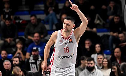 Παπανικολάου: «Να συνεχίσουμε να διεκδικούμε όσα μας αξίζουν στο παρκέ»