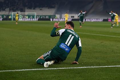 Ο Μπακασέτας τελείωσε τον Άρη πετυχαίνοντας το πρώτο του χατ τρικ με τα πράσινα