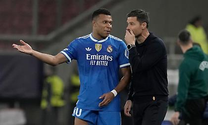 Ρεάλ Μαδρίτης: Ο Εμπαπέ προσπάθησε να σώσει τον Τσάμπι Αλόνσο