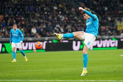 Γκέλα ξανά για τη Νάπολι που βλέπει την κορυφή να απομακρύνεται