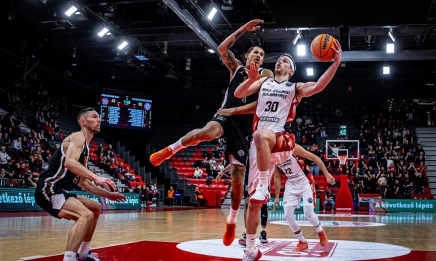 Πρόκριση σε «νεκρό χρόνο» για Τριέστε