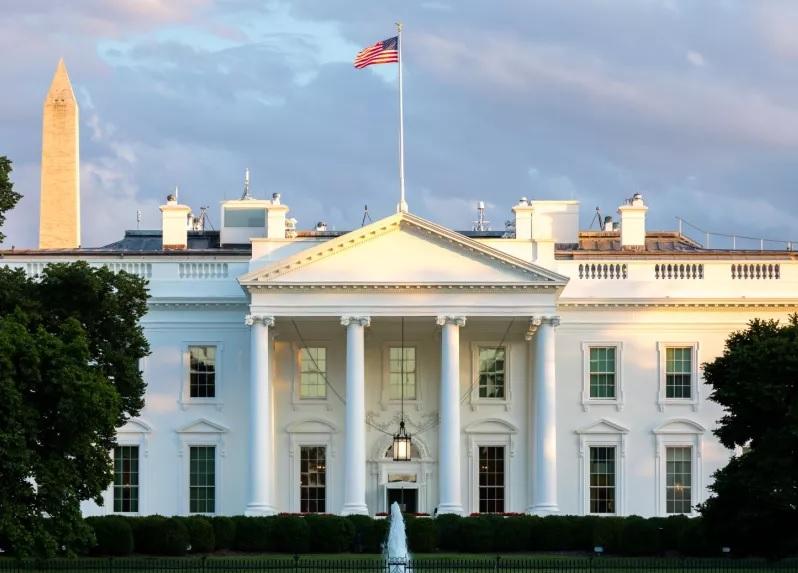 «Ποιον δρόμο θα πάρεις Γροιλανδέ;»- Η προβοκατόρικη ανάρτηση του Λευκού Οίκου