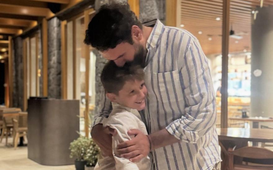 Μελέτης Ηλίας: Οι ευχές της νονάς Βάσως Λασκαράκη στον γιο του Δημήτρη έδωσαν τρελή αποκάλυψη για το Σόι σου