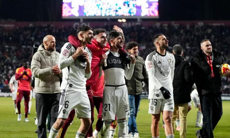 «Σήμερα είναι η μεγάλη μέρα»: Η πωρωτική ομιλία του προπονητή της Αλμπαθέτε πριν την επική πρόκριση επί της Ρεάλ!