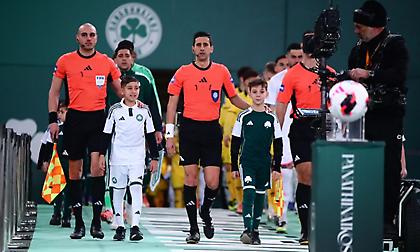 Απόλυτη ικανοποίηση στην ΚΕΔ για τους Έλληνες διαιτητές στα προημιτελικά του Κυπέλλου: «Ανταποκρίθηκαν πλήρως»