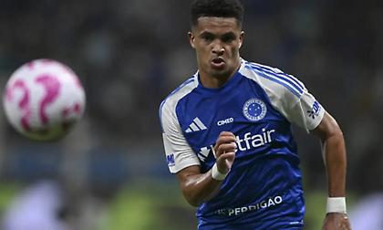 «Ενδιαφέρον του Ολυμπιακού για τον Πράτες της Κρουζέιρο»