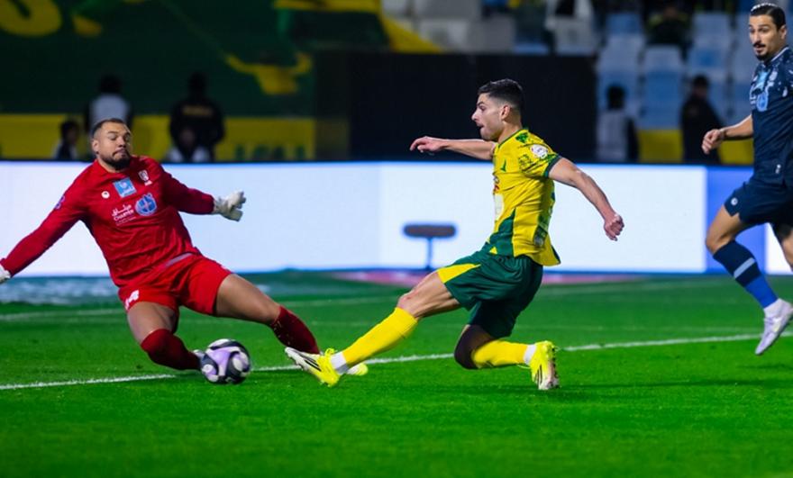 Φορτούνης και Μασούρας πετούσαν φωτιές στην τεσσάρα της Αλ Καλίτζ!