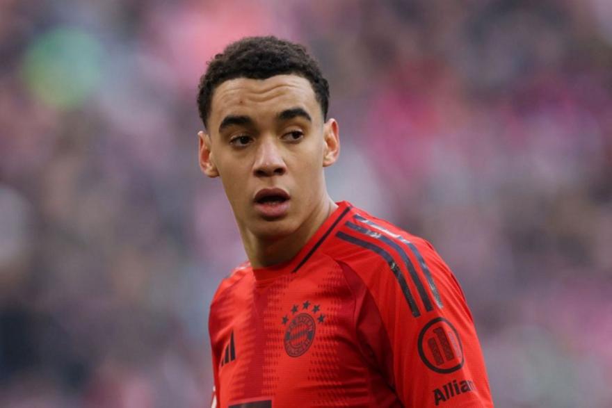 Επιστρέφει στην Μπάγερν μετά από επτά μήνες ο Μουσιάλα!