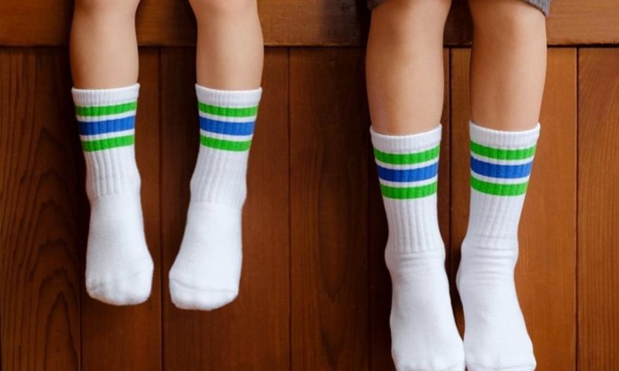Το πιο περιζήτητο ζευγάρι κάλτσες που μετέτρεψε τα παντοπωλεία στον απόλυτο προορισμό μόδας